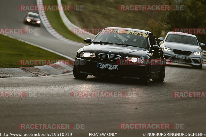 Bild #19510919 - Touristenfahrten Nürburgring Nordschleife (11.10.2022)