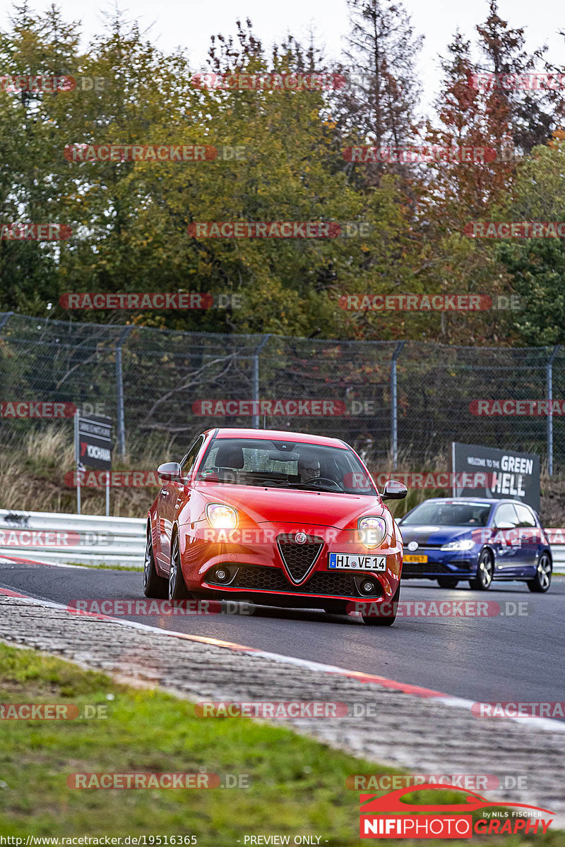 Bild #19516365 - Touristenfahrten Nürburgring Nordschleife (13.10.2022)