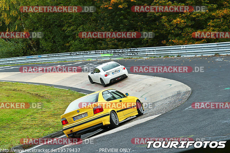 Bild #19579437 - Touristenfahrten Nürburgring Nordschleife (15.10.2022)