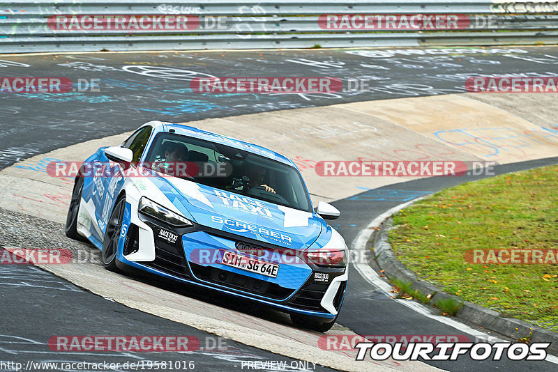 Bild #19581016 - Touristenfahrten Nürburgring Nordschleife (15.10.2022)