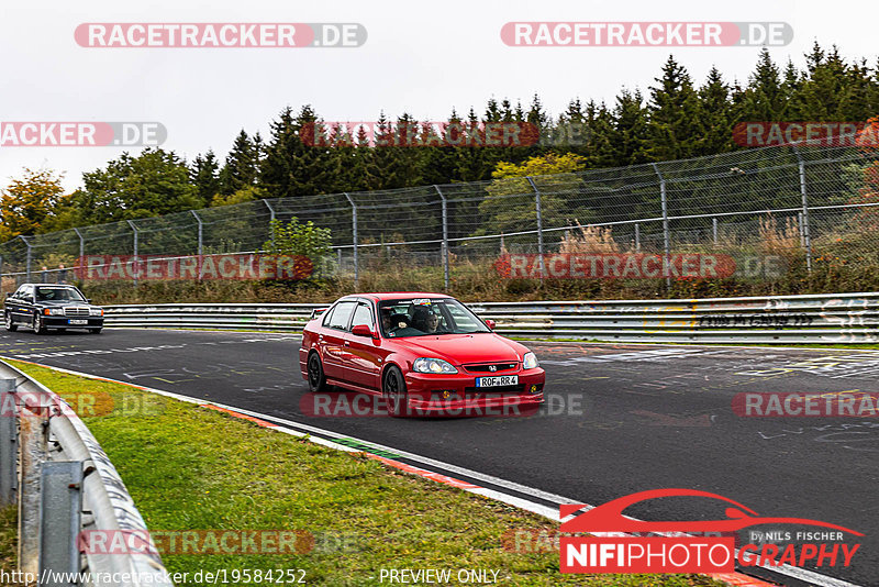 Bild #19584252 - Touristenfahrten Nürburgring Nordschleife (15.10.2022)