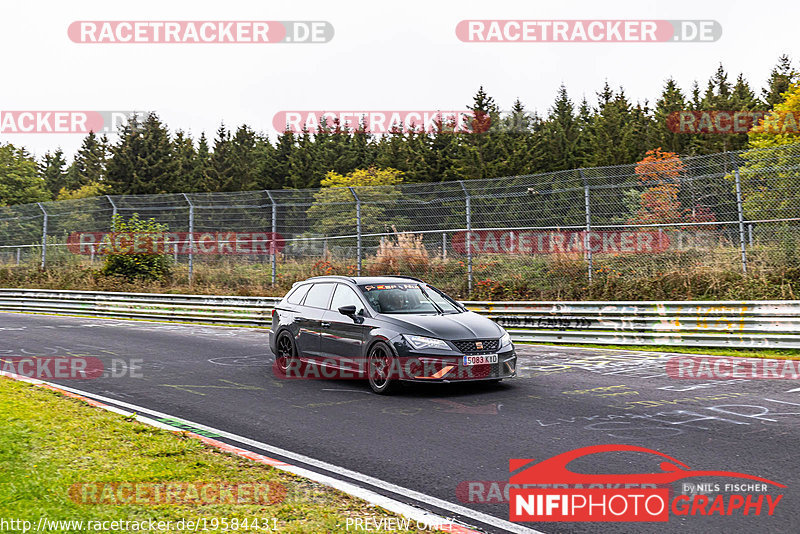 Bild #19584431 - Touristenfahrten Nürburgring Nordschleife (15.10.2022)