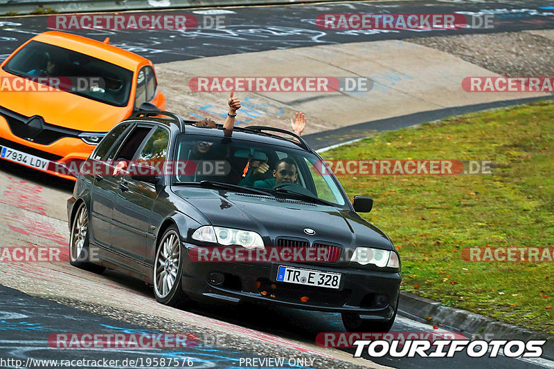 Bild #19587576 - Touristenfahrten Nürburgring Nordschleife (15.10.2022)