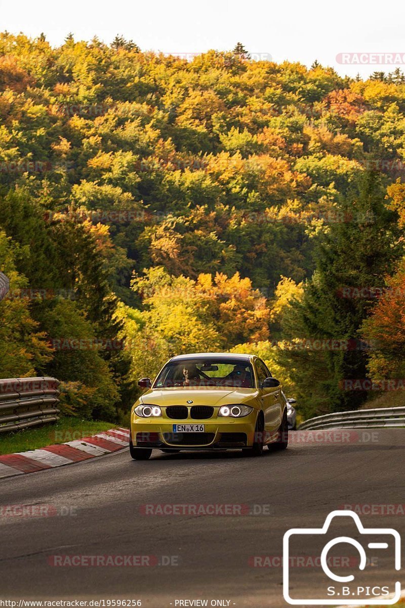 Bild #19596256 - Touristenfahrten Nürburgring Nordschleife (16.10.2022)