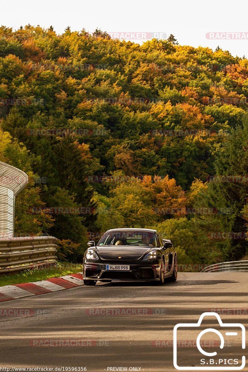 Bild #19596356 - Touristenfahrten Nürburgring Nordschleife (16.10.2022)