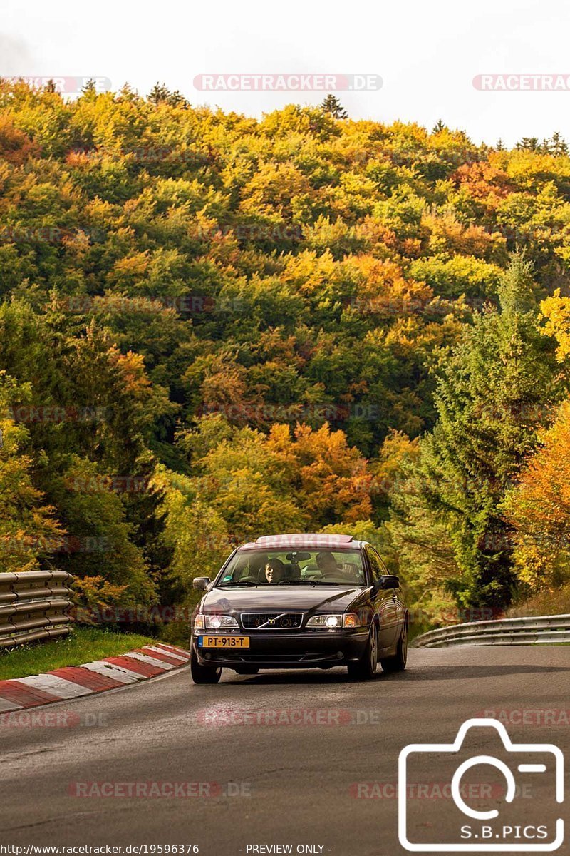 Bild #19596376 - Touristenfahrten Nürburgring Nordschleife (16.10.2022)