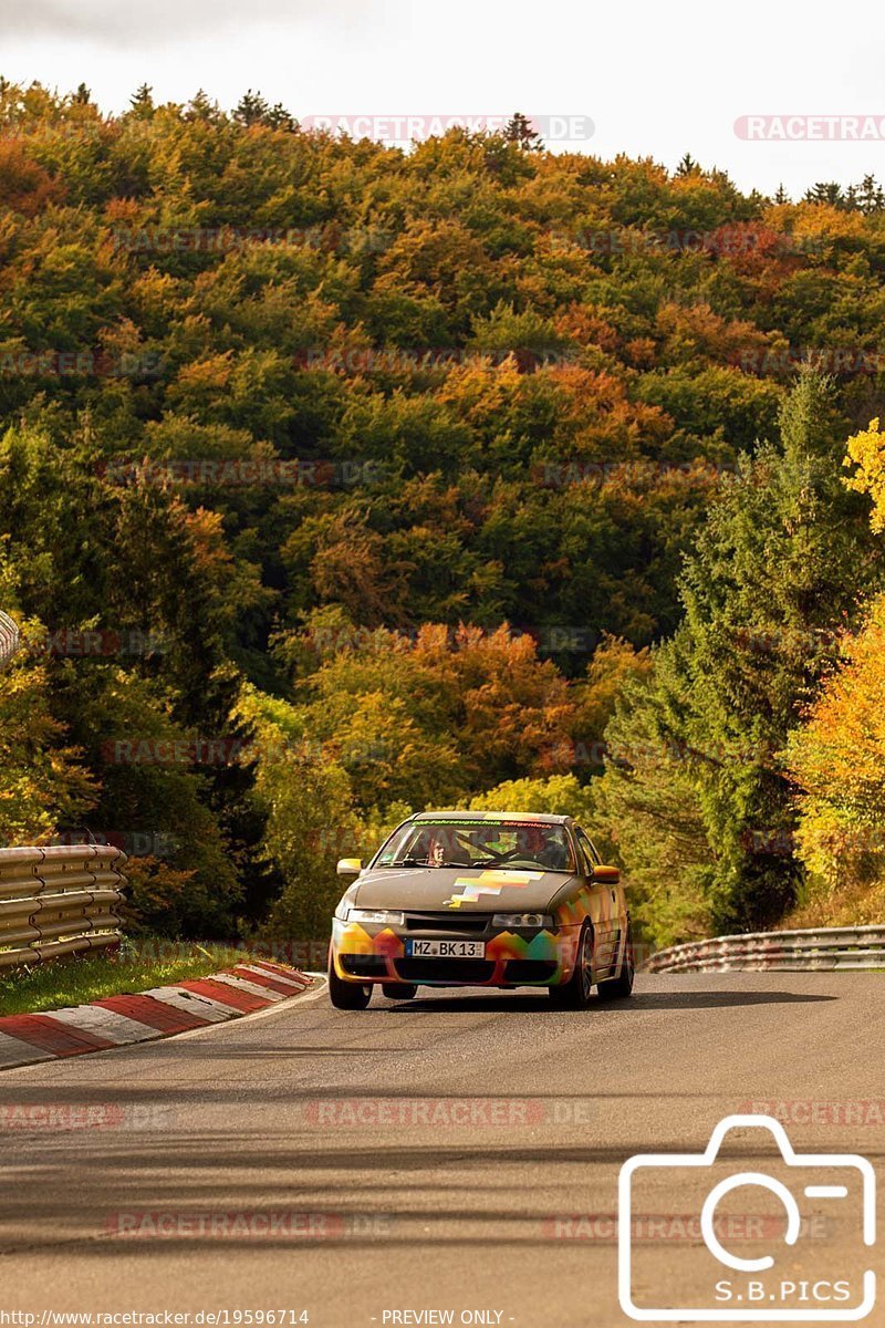 Bild #19596714 - Touristenfahrten Nürburgring Nordschleife (16.10.2022)