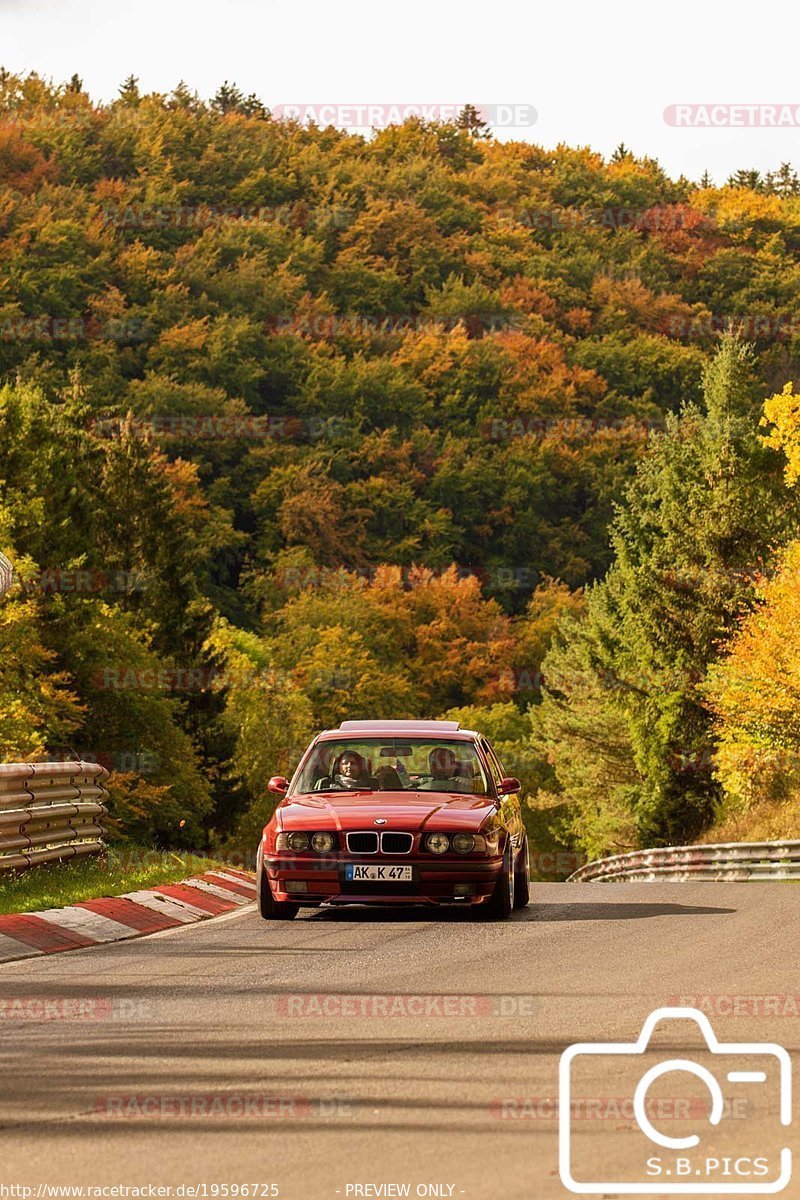 Bild #19596725 - Touristenfahrten Nürburgring Nordschleife (16.10.2022)