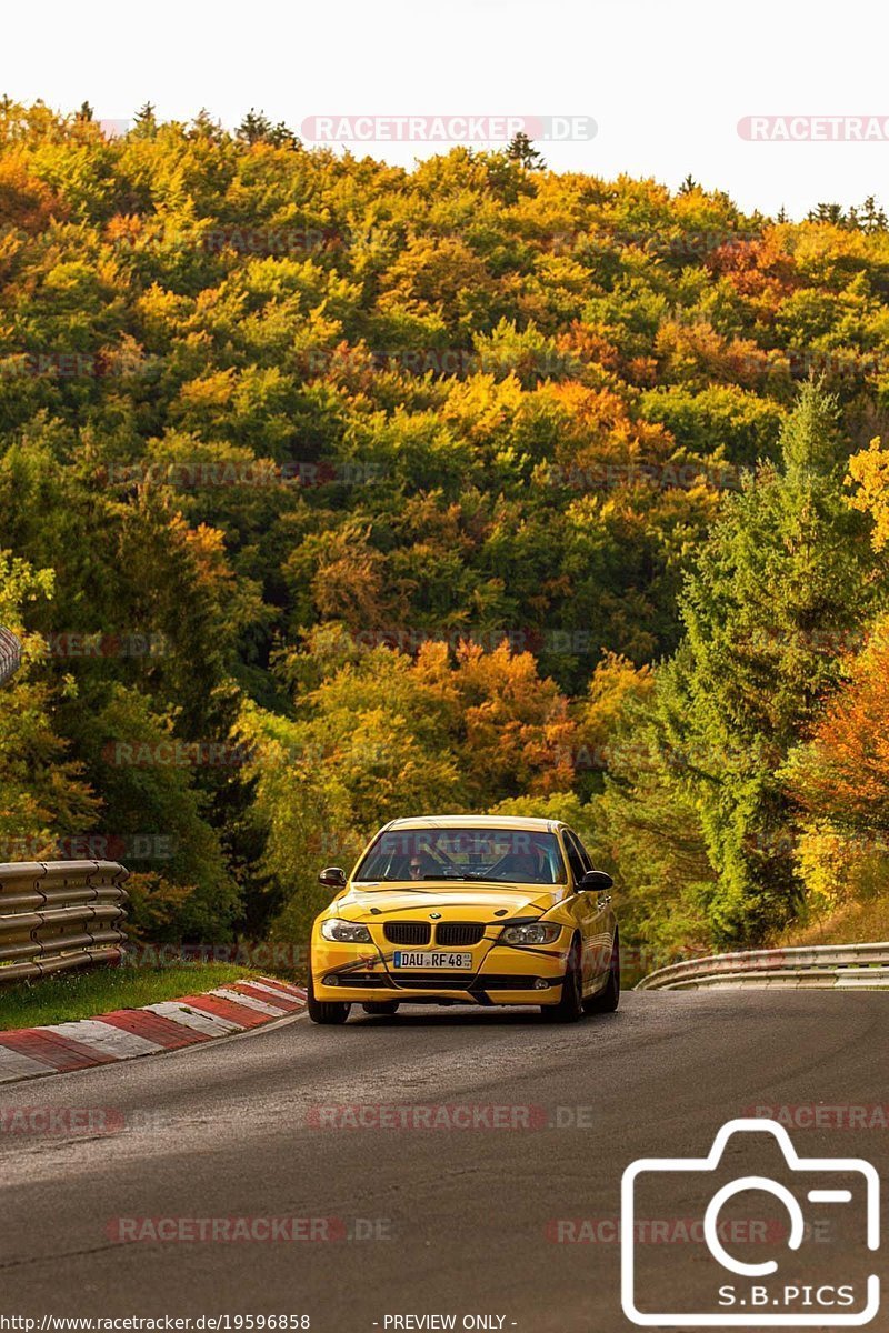 Bild #19596858 - Touristenfahrten Nürburgring Nordschleife (16.10.2022)