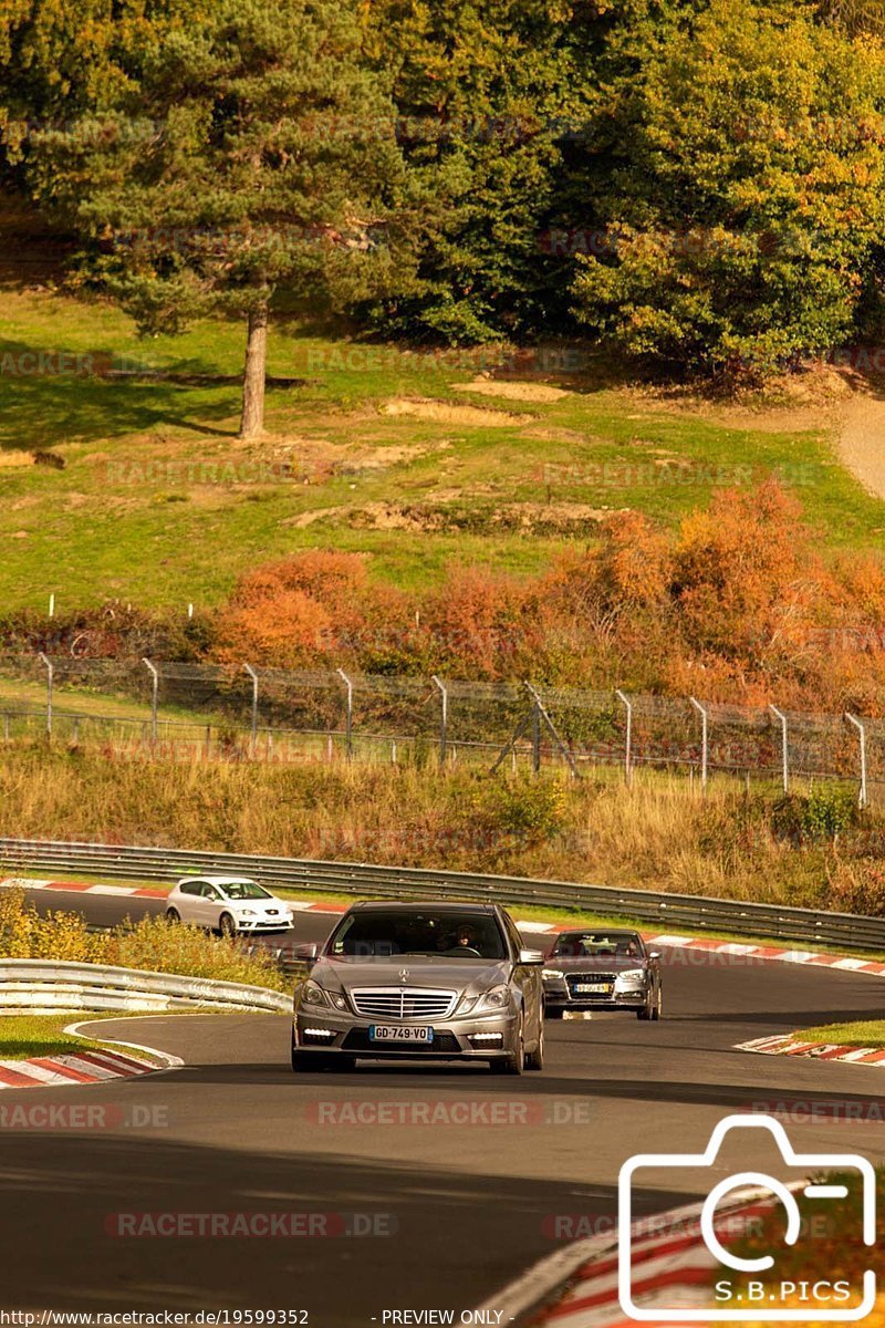 Bild #19599352 - Touristenfahrten Nürburgring Nordschleife (16.10.2022)