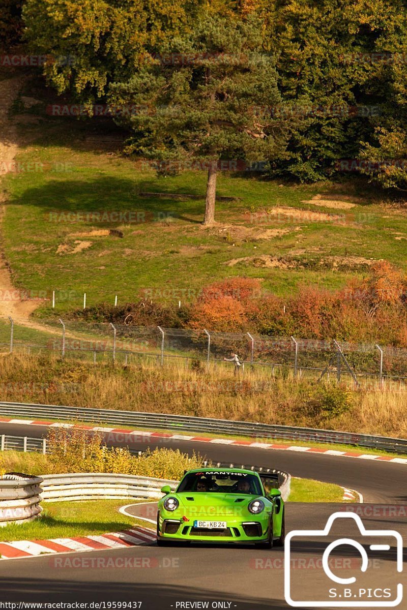 Bild #19599437 - Touristenfahrten Nürburgring Nordschleife (16.10.2022)