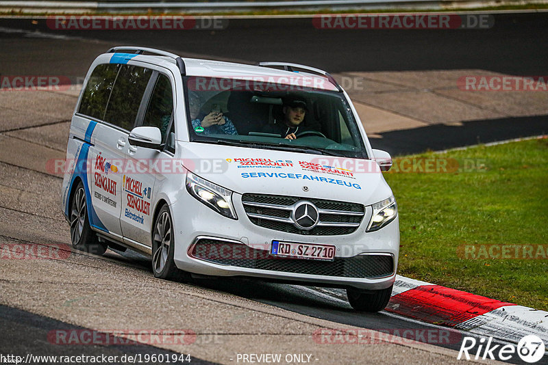 Bild #19601944 - Touristenfahrten Nürburgring Nordschleife (16.10.2022)