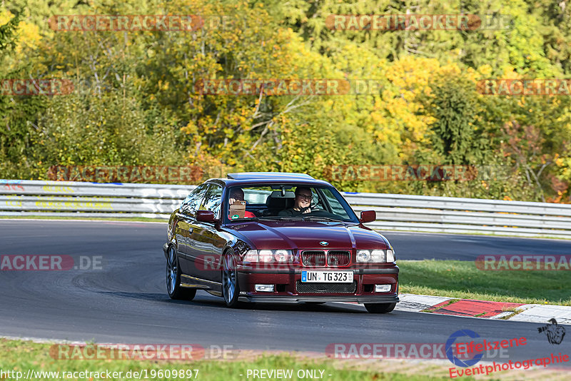 Bild #19609897 - Touristenfahrten Nürburgring Nordschleife (16.10.2022)