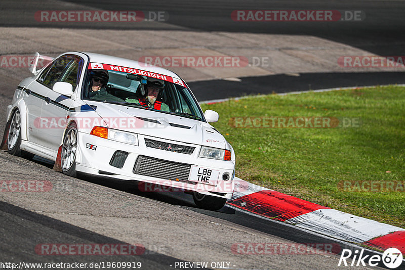 Bild #19609919 - Touristenfahrten Nürburgring Nordschleife (16.10.2022)