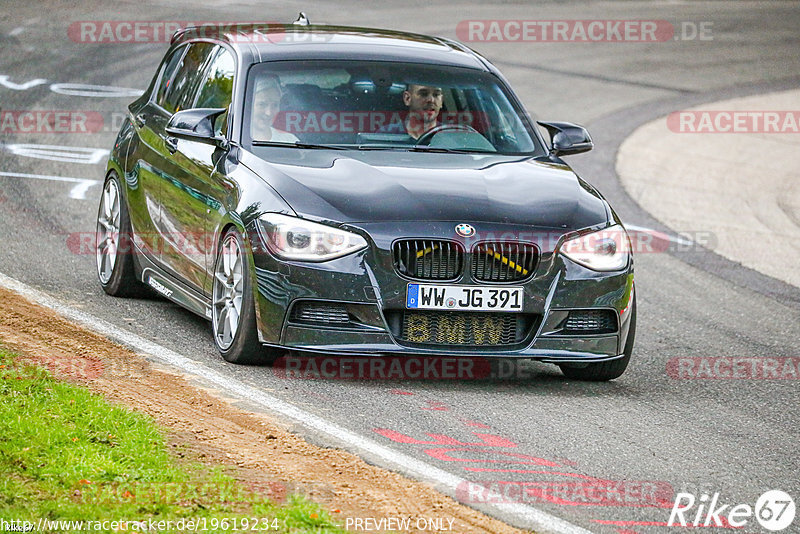 Bild #19619234 - Touristenfahrten Nürburgring Nordschleife (16.10.2022)