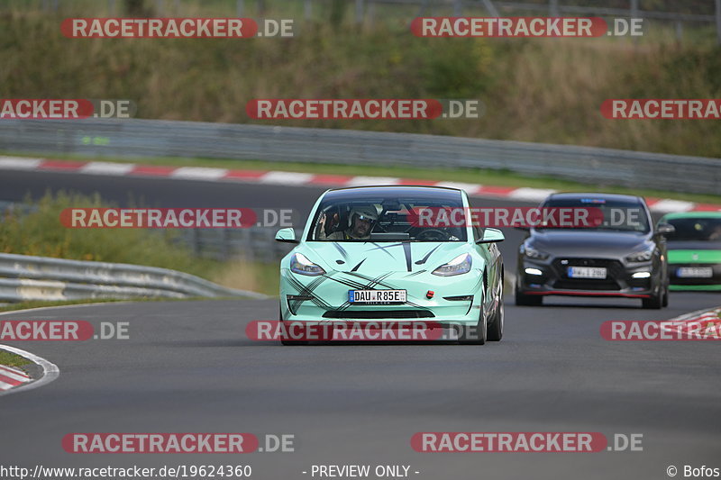 Bild #19624360 - Touristenfahrten Nürburgring Nordschleife (16.10.2022)