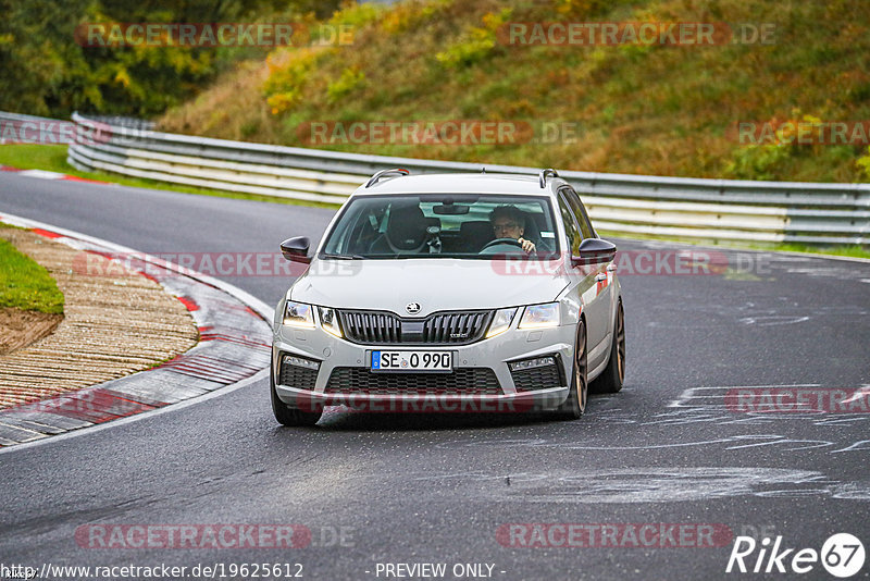 Bild #19625612 - Touristenfahrten Nürburgring Nordschleife (16.10.2022)