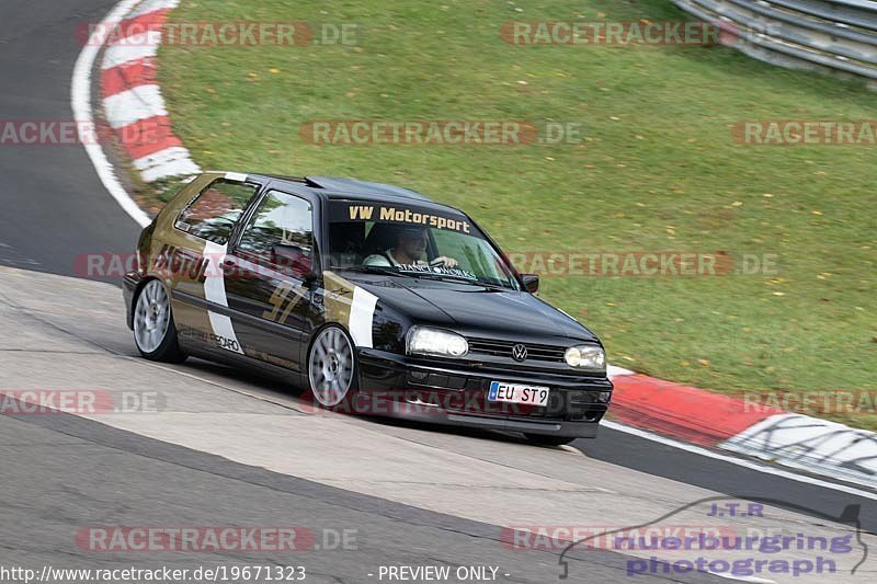 Bild #19671323 - Touristenfahrten Nürburgring Nordschleife (23.10.2022)