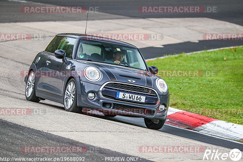 Bild #19688092 - Touristenfahrten Nürburgring Nordschleife (23.10.2022)