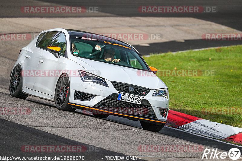 Bild #19696070 - Touristenfahrten Nürburgring Nordschleife (23.10.2022)