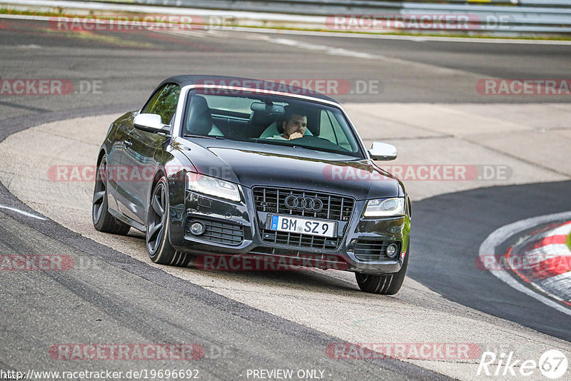 Bild #19696692 - Touristenfahrten Nürburgring Nordschleife (23.10.2022)