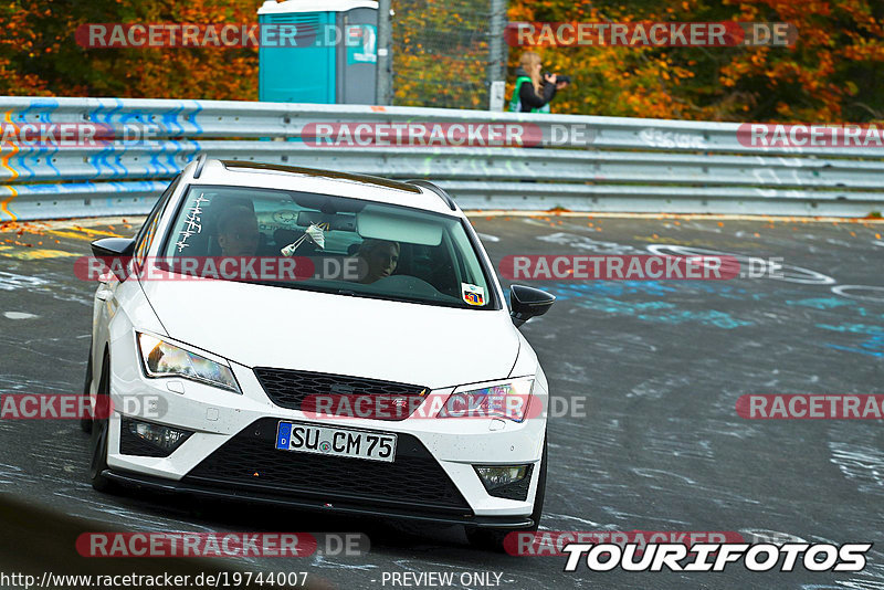 Bild #19744007 - Touristenfahrten Nürburgring Nordschleife (23.10.2022)