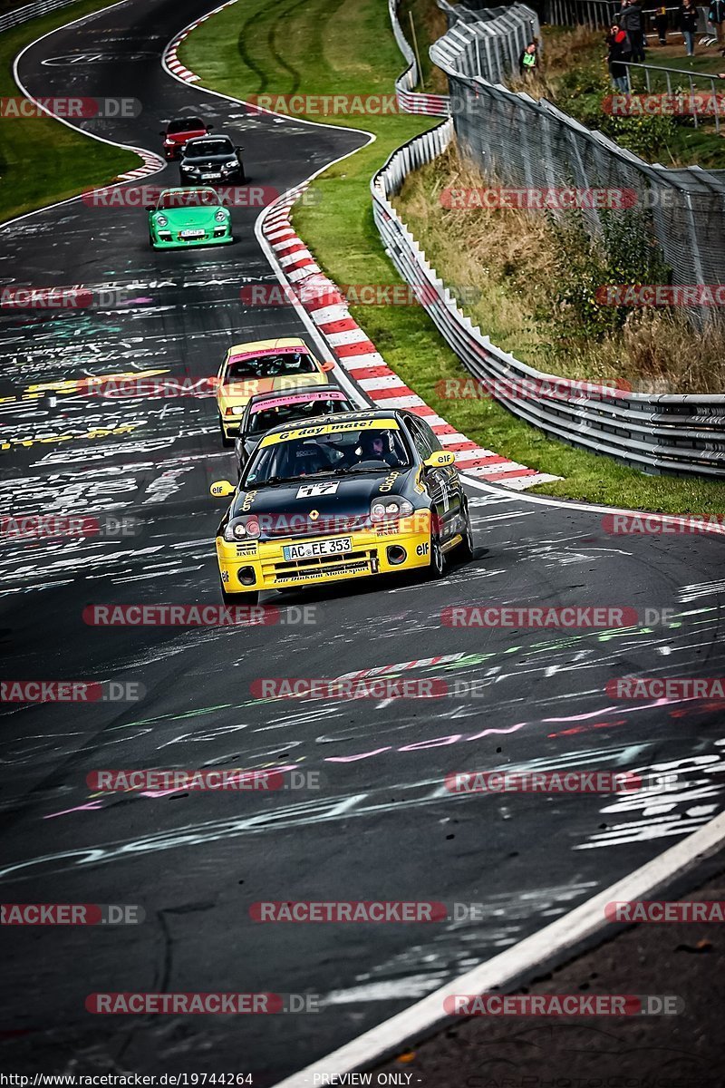 Bild #19744264 - Touristenfahrten Nürburgring Nordschleife (23.10.2022)