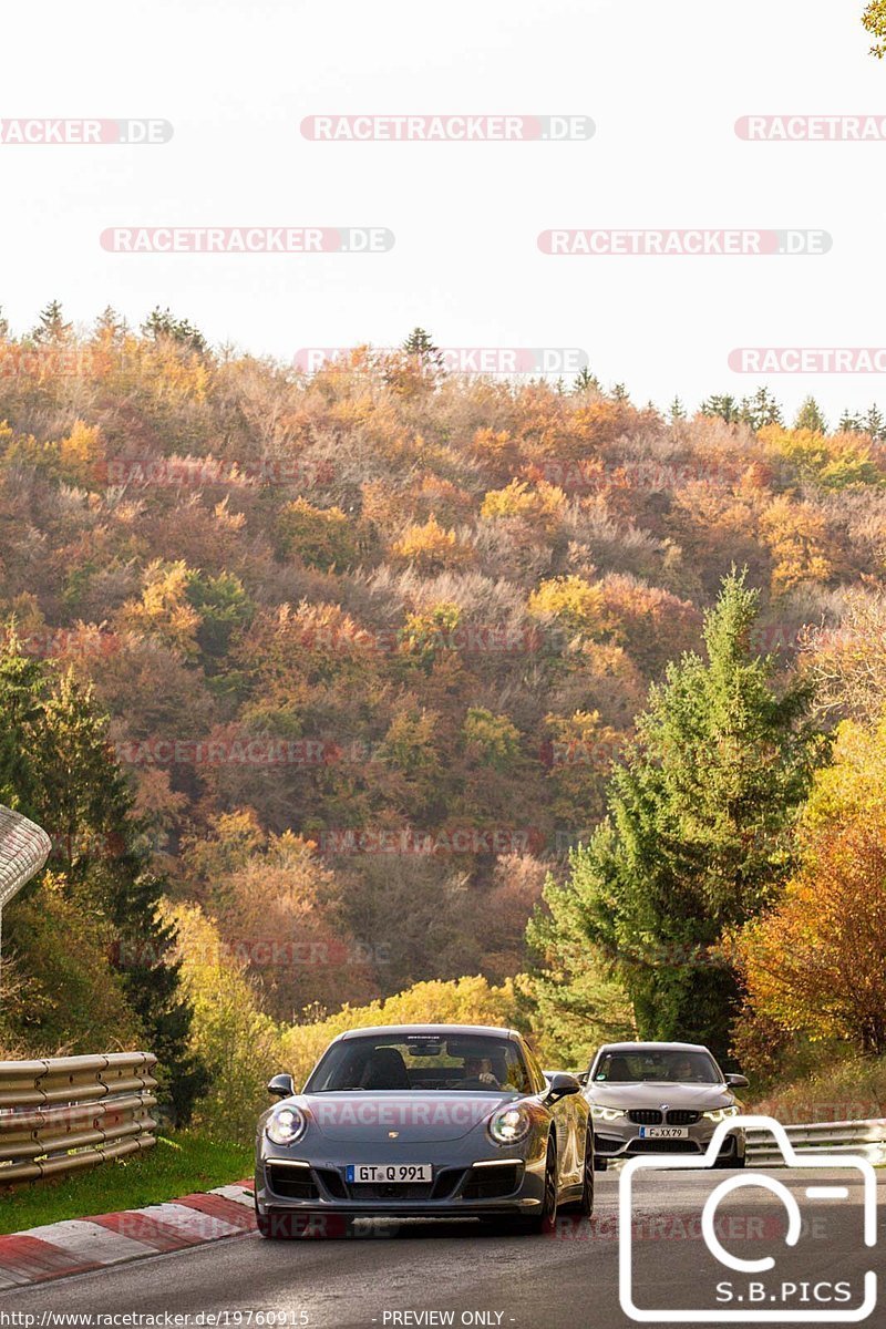 Bild #19760915 - Touristenfahrten Nürburgring Nordschleife (30.10.2022)