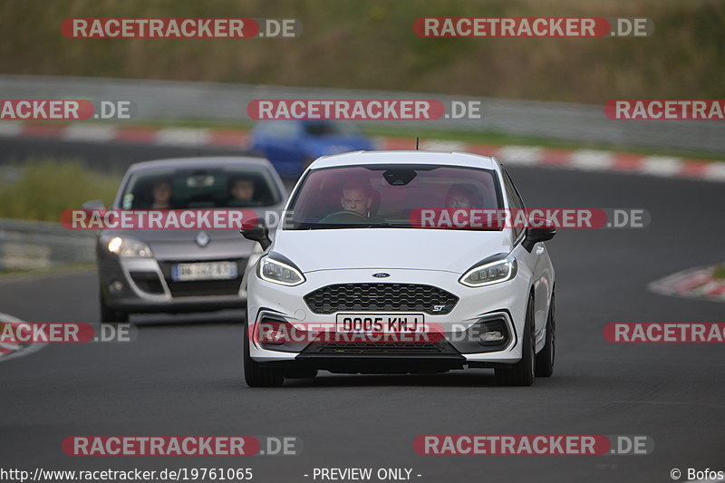 Bild #19761065 - Touristenfahrten Nürburgring Nordschleife (30.10.2022)