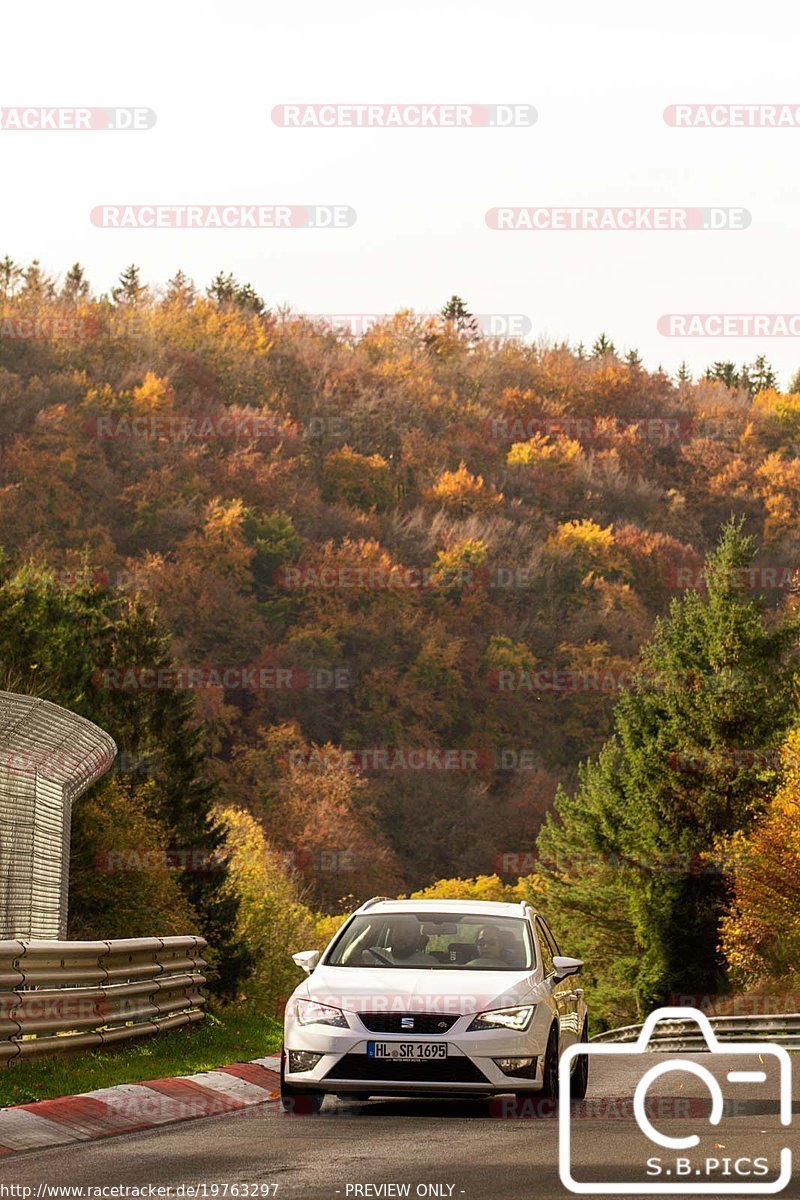 Bild #19763297 - Touristenfahrten Nürburgring Nordschleife (30.10.2022)