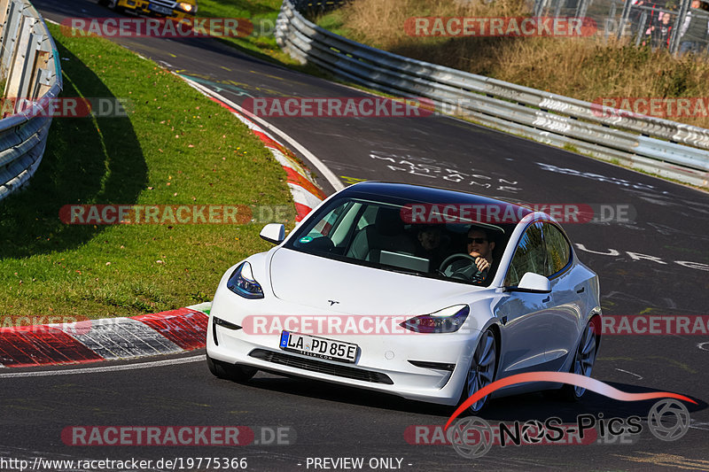 Bild #19775366 - Touristenfahrten Nürburgring Nordschleife (30.10.2022)