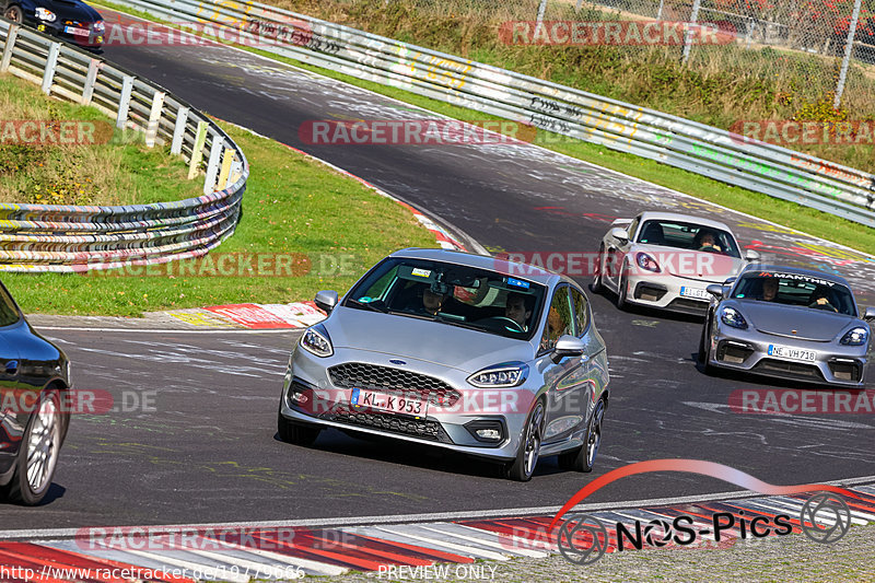 Bild #19779666 - Touristenfahrten Nürburgring Nordschleife (30.10.2022)