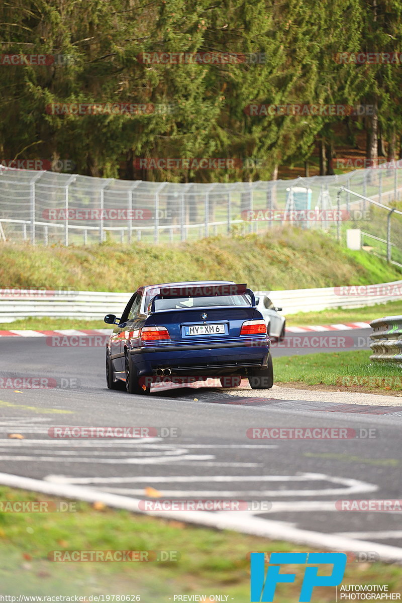 Bild #19780626 - Touristenfahrten Nürburgring Nordschleife (30.10.2022)