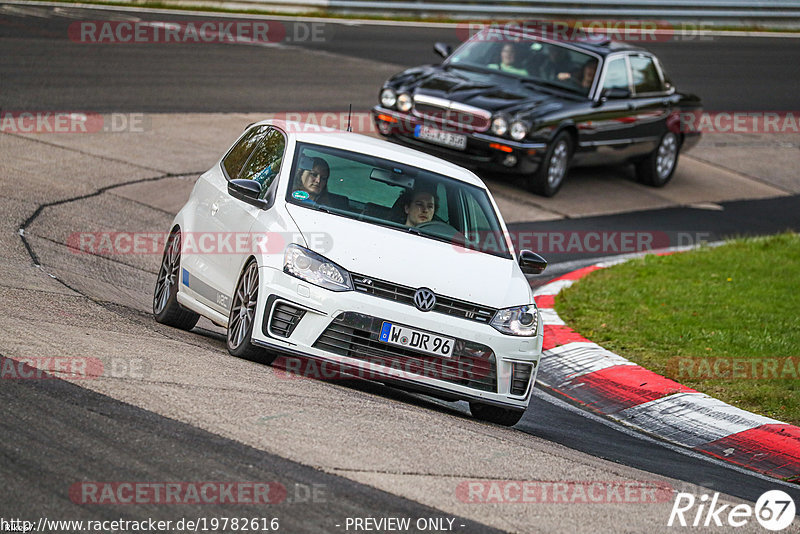 Bild #19782616 - Touristenfahrten Nürburgring Nordschleife (30.10.2022)