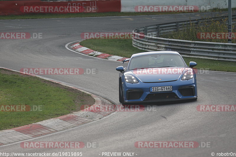 Bild #19819895 - Touristenfahrten Nürburgring Nordschleife (30.10.2022)