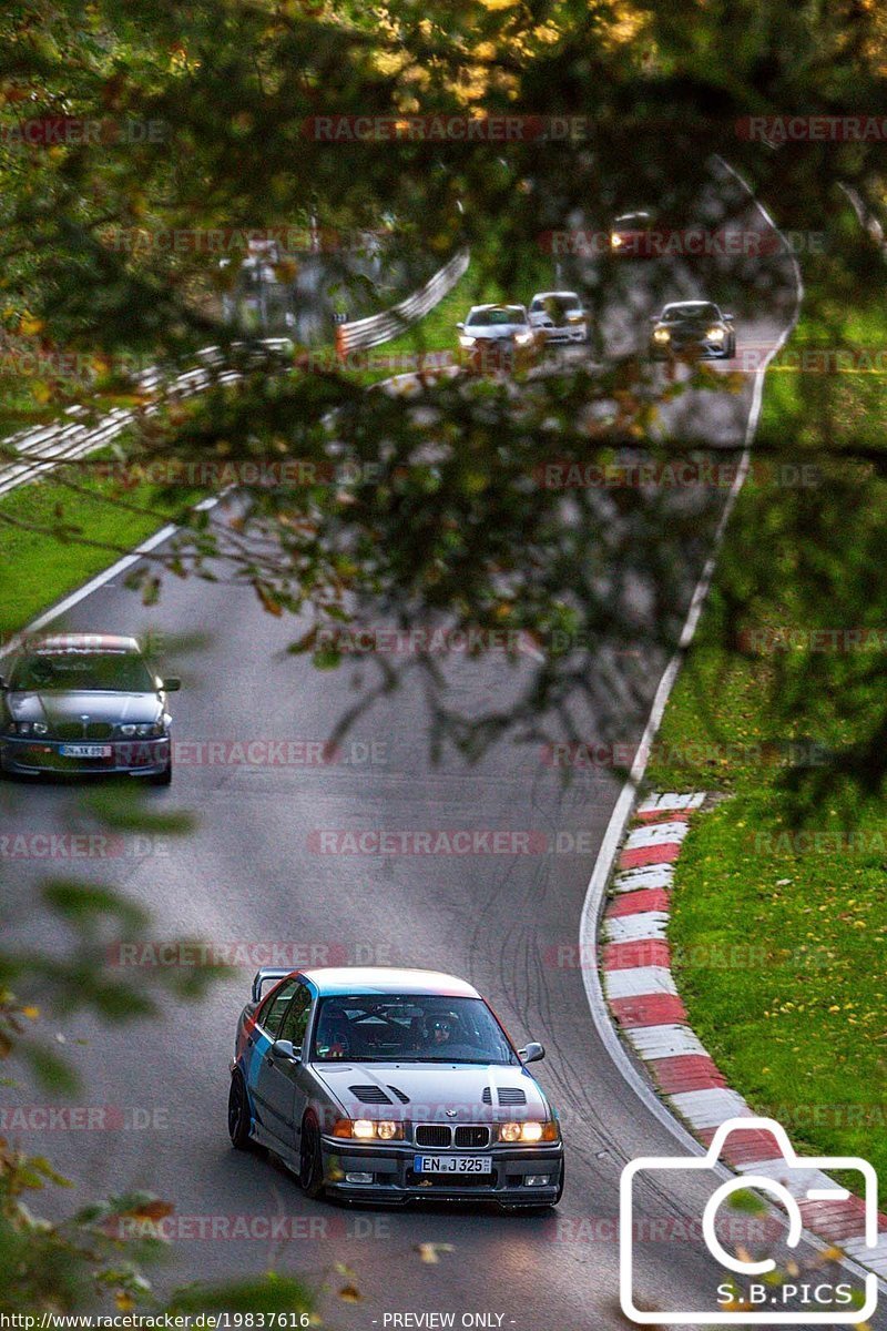 Bild #19837616 - Touristenfahrten Nürburgring Nordschleife (01.11.2022)