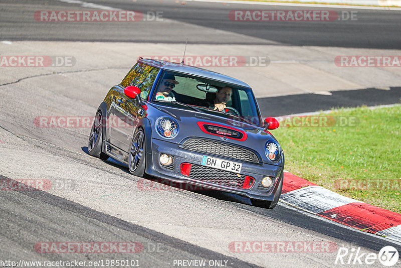 Bild #19850101 - Touristenfahrten Nürburgring Nordschleife (01.11.2022)