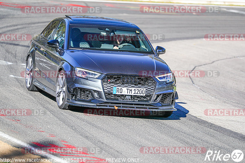 Bild #19850818 - Touristenfahrten Nürburgring Nordschleife (01.11.2022)