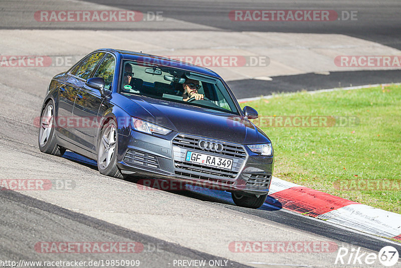 Bild #19850909 - Touristenfahrten Nürburgring Nordschleife (01.11.2022)