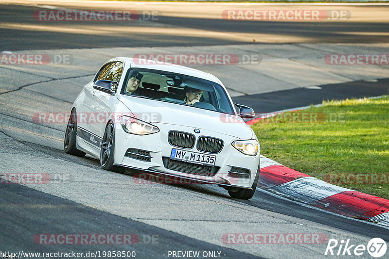 Bild #19858500 - Touristenfahrten Nürburgring Nordschleife (01.11.2022)