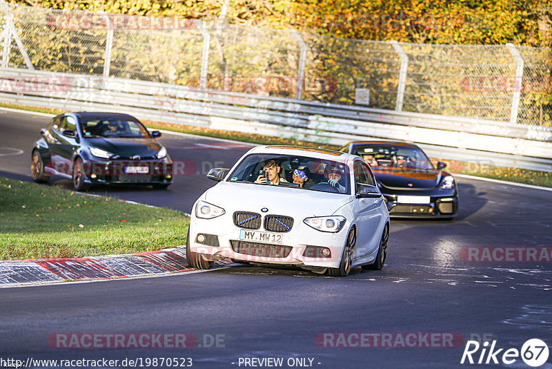 Bild #19870523 - Touristenfahrten Nürburgring Nordschleife (01.11.2022)