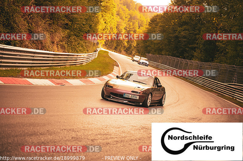 Bild #18999879 - Touristenfahrten Nürburgring Nordschleife (11.09.2022)