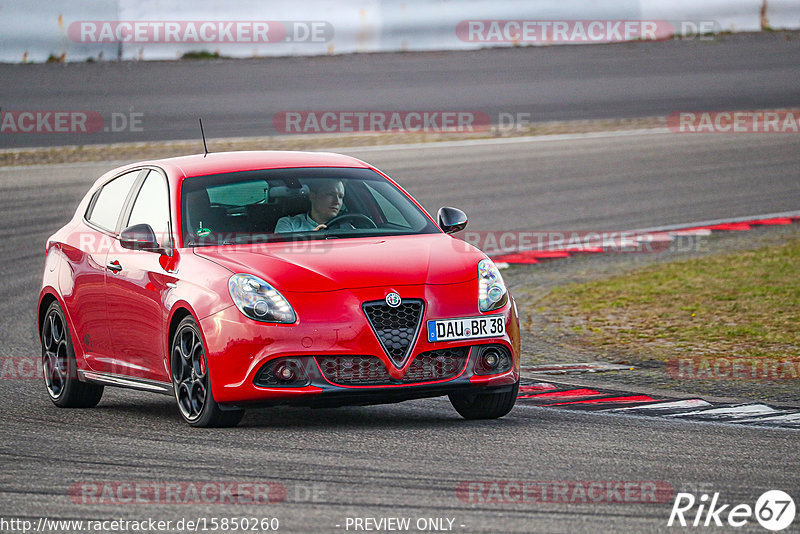 Bild #15850260 - Touristenfahrten Nürburgring Grand-Prix-Strecke (13.04.2022)