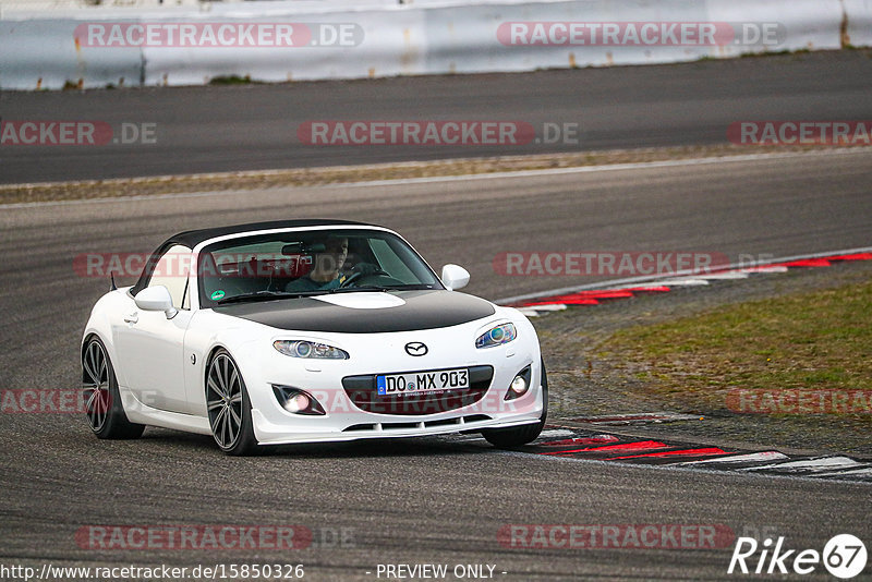 Bild #15850326 - Touristenfahrten Nürburgring Grand-Prix-Strecke (13.04.2022)