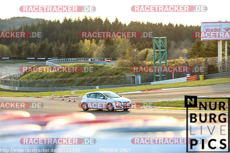 Bild #16251430 - Touristenfahrten Nürburgring Grand-Prix-Strecke (19.04.2022)