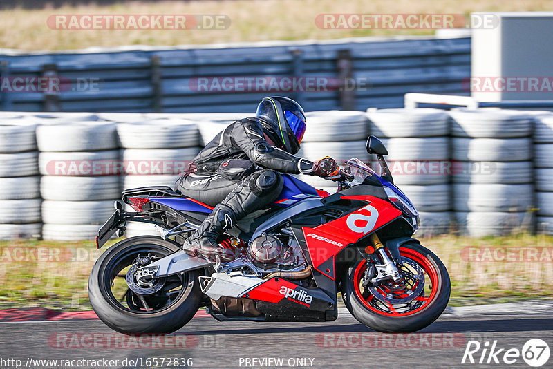 Bild #16572836 - Touristenfahrten Nürburgring Grand-Prix-Strecke (11.05.2022)