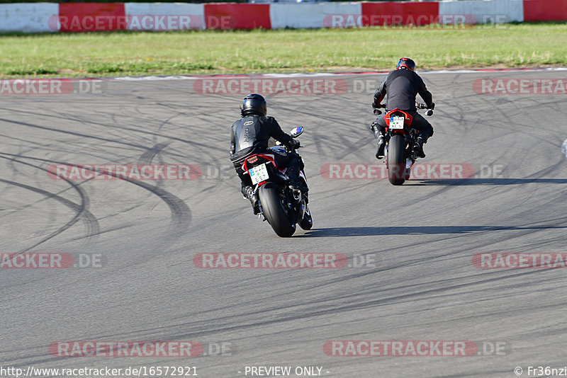 Bild #16572921 - Touristenfahrten Nürburgring Grand-Prix-Strecke (11.05.2022)