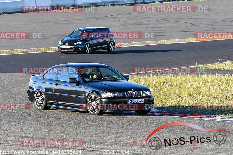 Bild #16575624 - Touristenfahrten Nürburgring Grand-Prix-Strecke (11.05.2022)