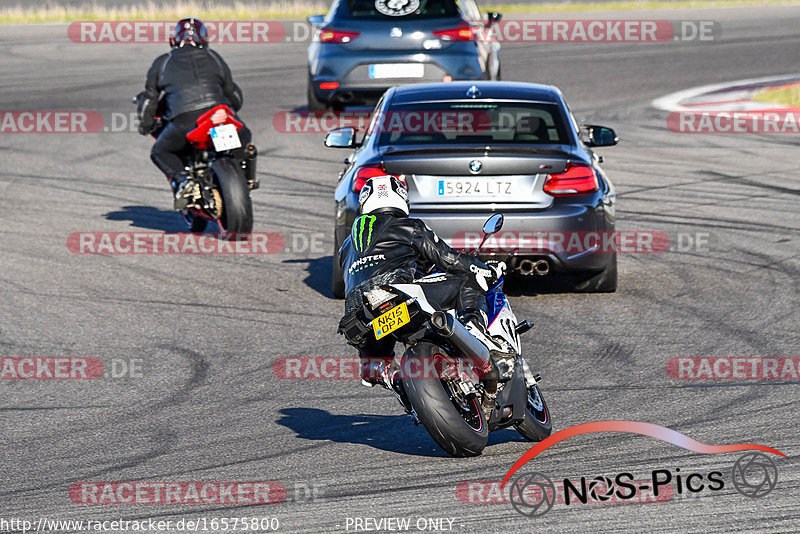 Bild #16575800 - Touristenfahrten Nürburgring Grand-Prix-Strecke (11.05.2022)