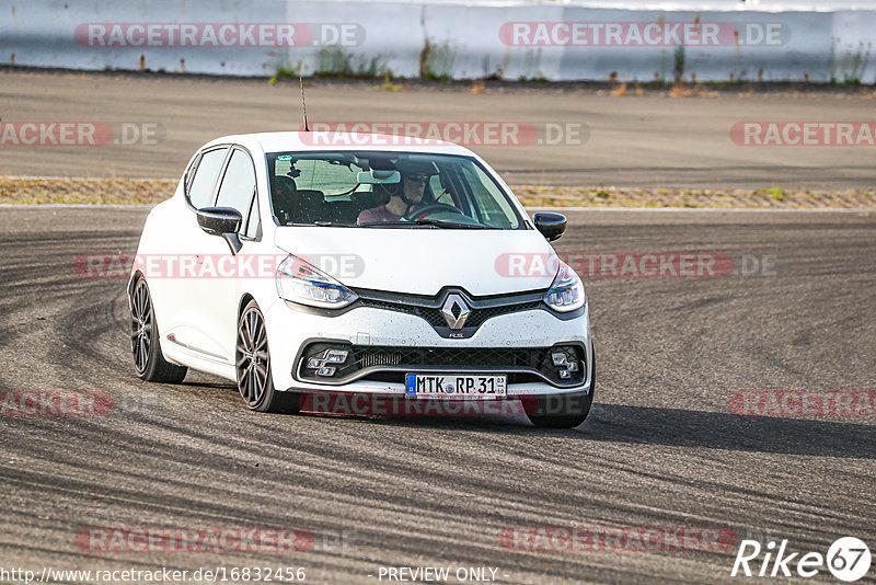 Bild #16832456 - Touristenfahrten Nürburgring Grand-Prix-Strecke (18.05.2022)